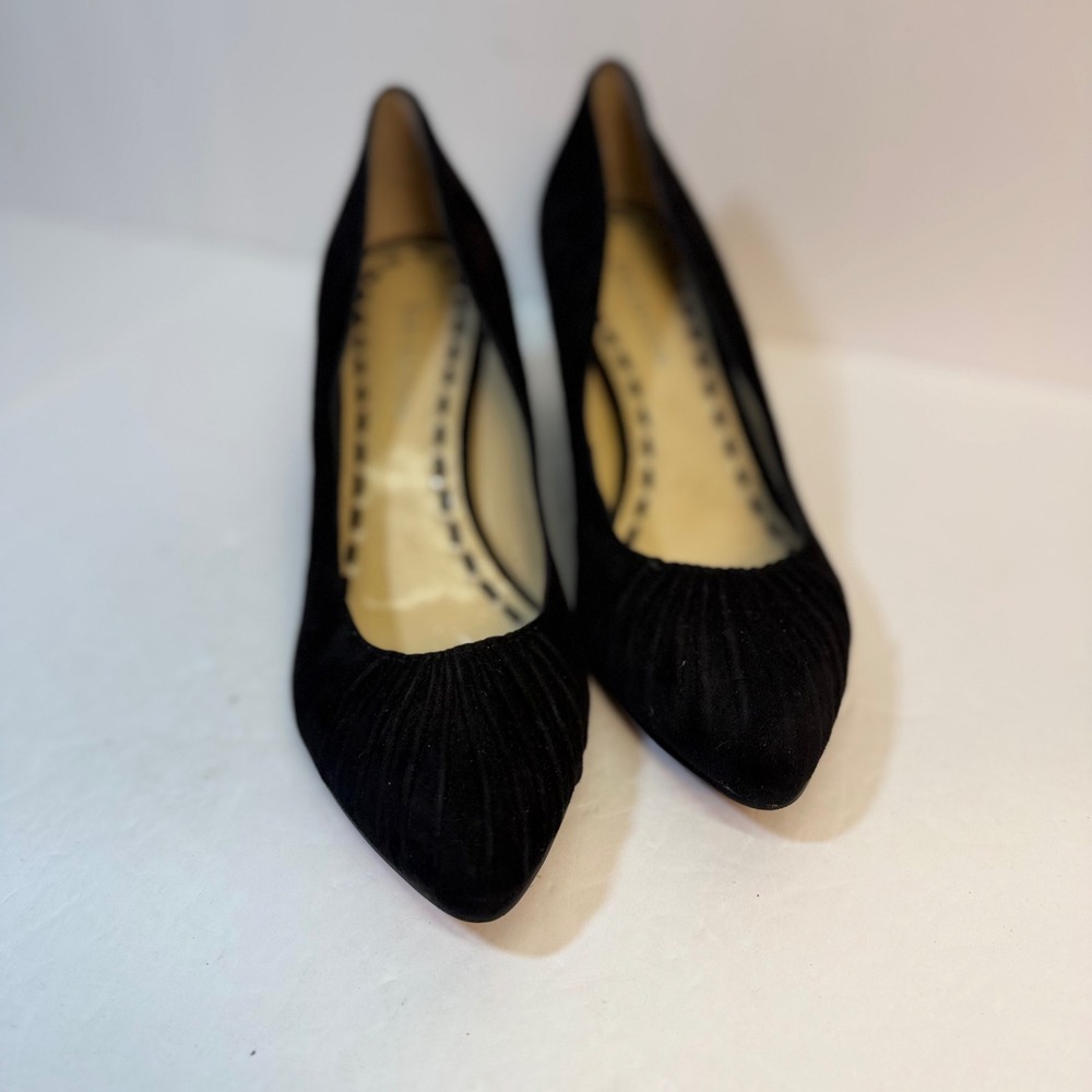 Enzo Angiolini Black Suede Wedge Pumps Pointed Toe Pleated Snakeskin Heel 8M